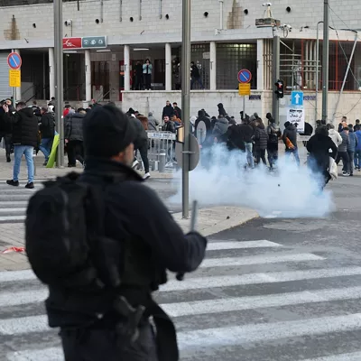 20 March 2026, Palestinian Territories, Jerusalem: Israeli police disperse Palestinians gathering to pray outside the Old City of Jerusalem on the first day of Eid Al Fitr, March 20, 2026. The Al-Aqsa Mosque compound and other holy sites have remained closed since the start of the war with Iran on February 28, marking the first time the mosque has been shuttered for the holiday since 1967 Photo: Oren Ziv/dpa
20/3/2026 ONLY FOR USE IN SPAIN