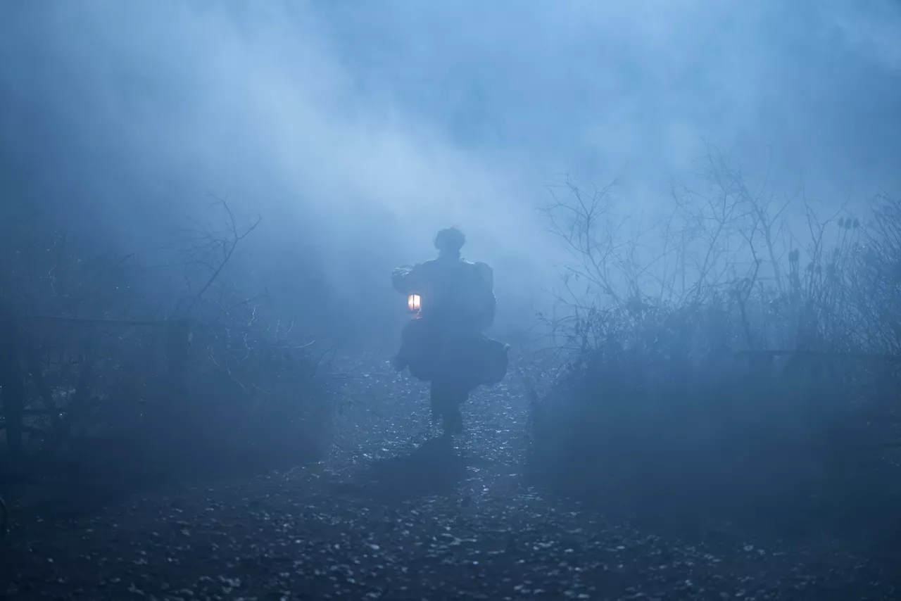 “Gaua”n ez galtzeko koordenadak .
Paul Urkijoren hirugarren film luzea ostiralean, hilak 14, iritsiko da zinema aretoetara. Lehenago, Urkijok berak pelikularen inguruko gako batzuk eman dizkigu, gauean murgiltzeko mapa modura erabil ditzagun. 