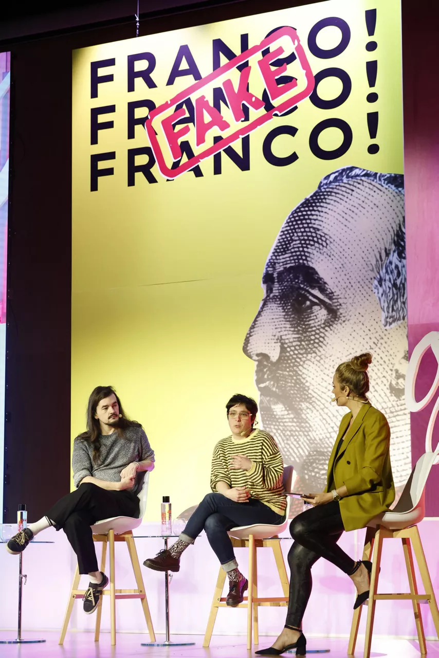 BARAKALDO (BIZKAIA), 25/02/2026.- El Instituto de la Memoria-Gogora ha reunido este miércoles en Barakaldo (Bizkaia) a 550 estudiantes de 2º de Bachillerato en una jornada dirigida a 'desmitificar y deslegitimar el régimen franquista', en la que han intervenido profesores e historiadores, entre otros profesionales. EFE/ Miguel Toña
