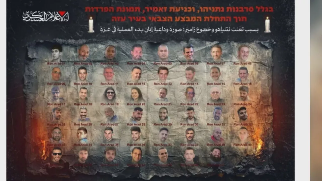 El grupo palestino Hamás ha difundido una imagen de los rehenes que quedan en Gaza, asegurando que es una "imagen de despedida" tras la ofensiva del Ejército de Israel en el enclave palestino. La imagen muestra 46 de los 48 rehenes, la mayoría de ellos israelíes.