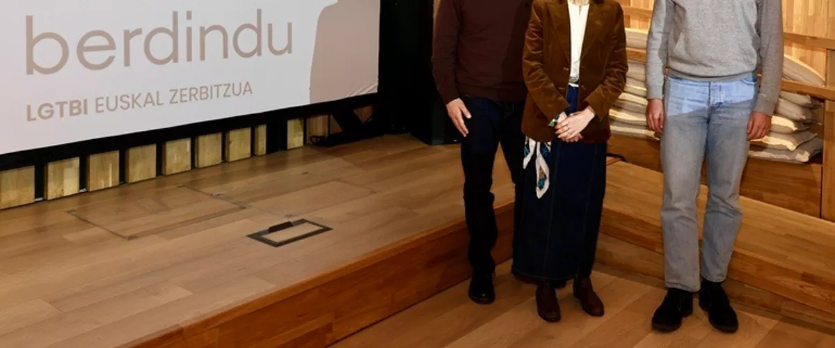 Presentación de la memoria de Berdindu



REMITIDA / HANDOUT por IREKIA

Fotografía remitida a medios de comunicación exclusivamente para ilustrar la noticia a la que hace referencia la imagen, y citando la procedencia de la imagen en la firma

30/3/2026