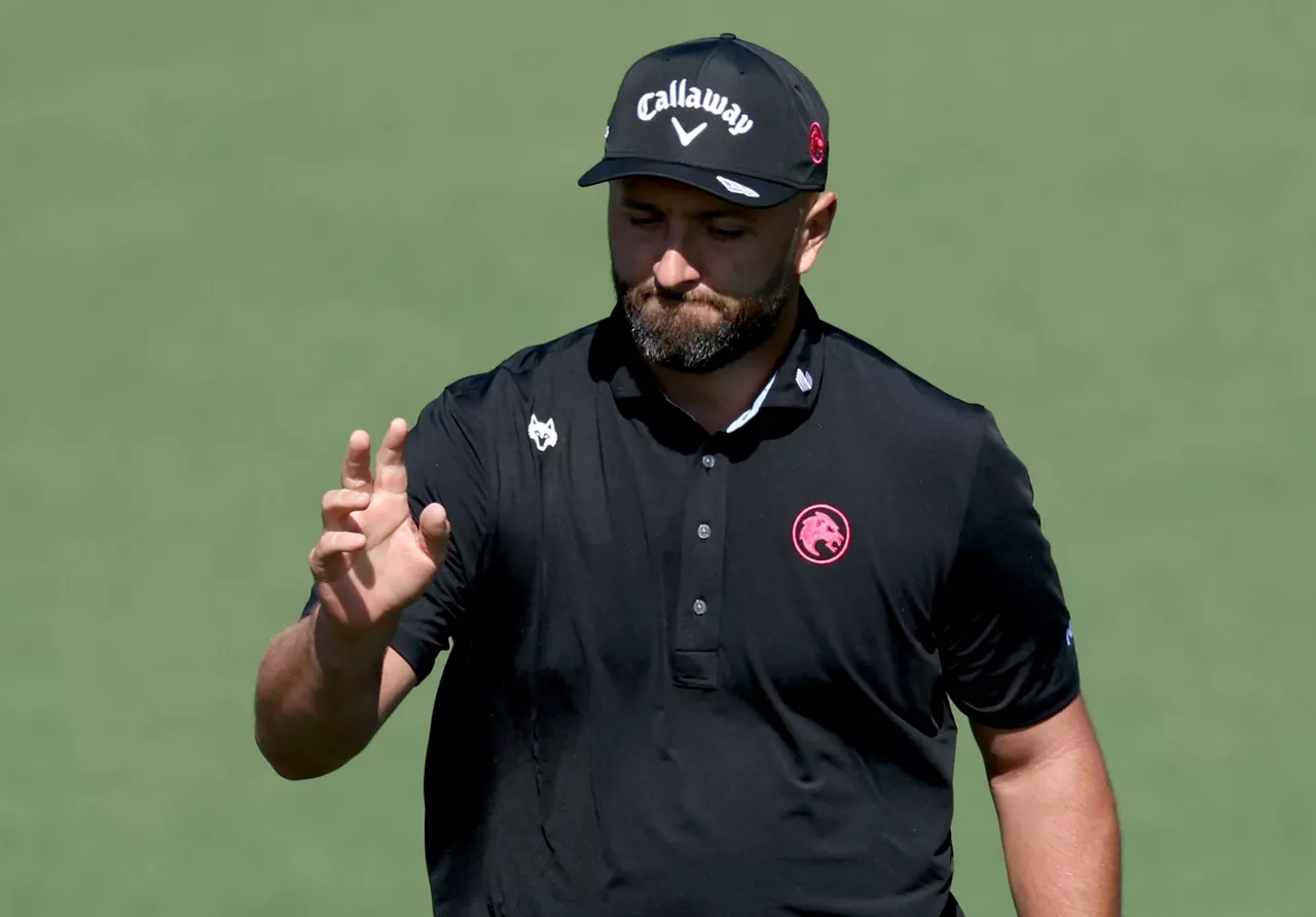 Augusta (United States), 10/04/2026.- Jon Rahm of Spain reacts after a shot from the fairway on Hole 2 in Round 2 of the 2026 Masters tournament in August, Georgia, USA, 10 April 2026. (España) EFE/EPA/CHRIS TORRES
