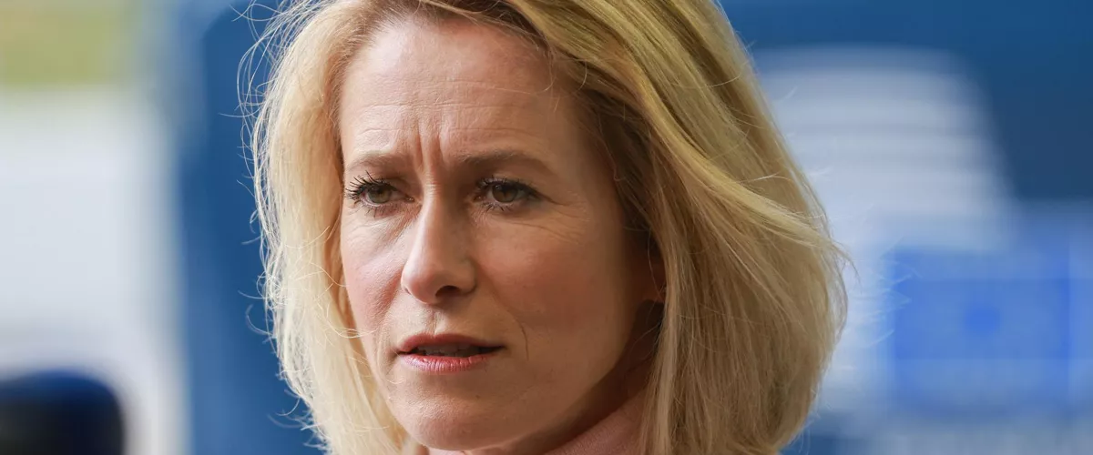 Luxembourg City (Luxembourg), 21/04/2026.- High Representative of the European Union for Foreign Affairs and Security Policy, Kaja Kallas, speaks to the media upon arrival at a Foreign Affairs Council meeting in Luxembourg City, Luxembourg, 21 April 2026. EU foreign ministers discuss the situation in the Middle East, including the war involving Iran and its regional impact, as well as growing calls by several member states to review or suspend the EU-Israel Association Agreement over human rights concerns in Gaza, according to the Council of the European Union agenda. (Luxemburgo, Luxemburgo) EFE/EPA/Olivier Hoslet
