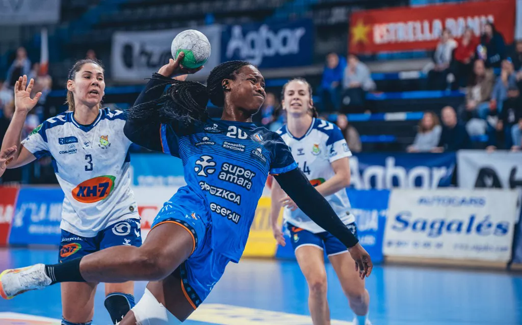 Lyndie Tchaptchet (Bera Bera )