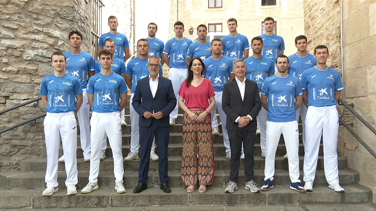 Andre-Mari-Zuriko-torneoaren-aurkezpena