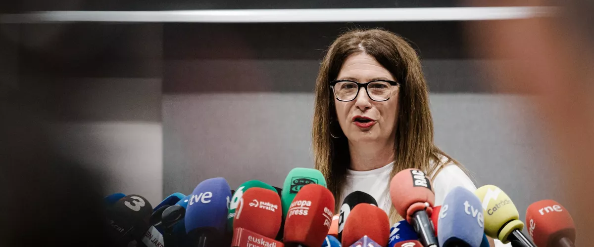 (Foto de ARCHIVO)

La exmilitante socialista Leire Díez durante una rueda de prensa, en el Hotel Novotel, a 4 de junio de 2025, en Madrid  (España). Leire Díaz que aparece en diversos audios haciendo gestiones contra mandos de la Unidad Central Operativa (UCO) de la Guardia Civil, ha convocado una comparecencia ante los medios de comunicación, después de haberse reunido ayer  en Ferraz con el jefe de los servicios jurídicos del PSOE u haberse dado de baja como afiliada del PSOE.



Carlos Luján / Europa Press

04 JUNIO 2025;PSOE;MADRID;SOCIALISTA;FONATNERA

04/6/2025