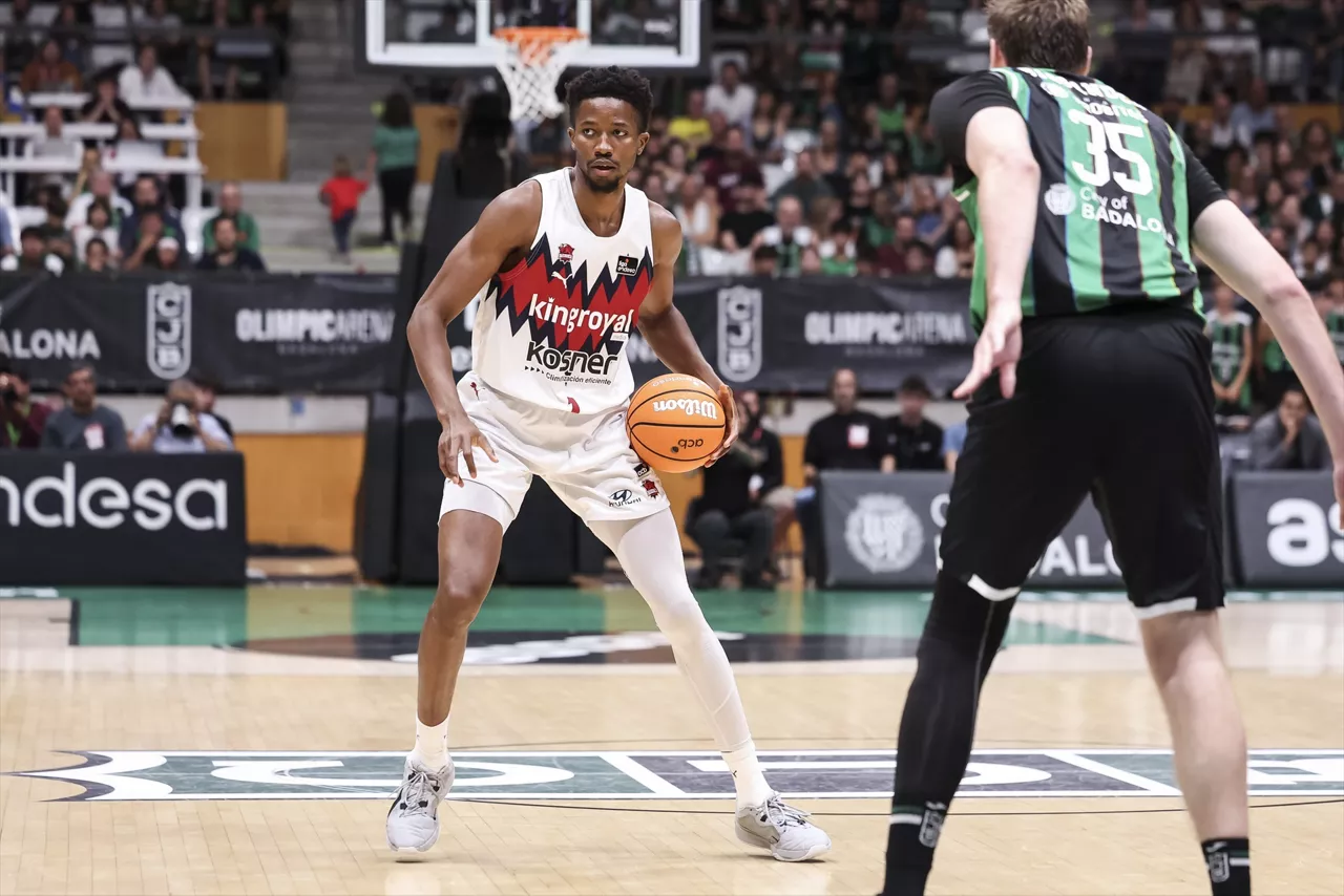 Mamadi Diakité durante un partido con el Baskonia