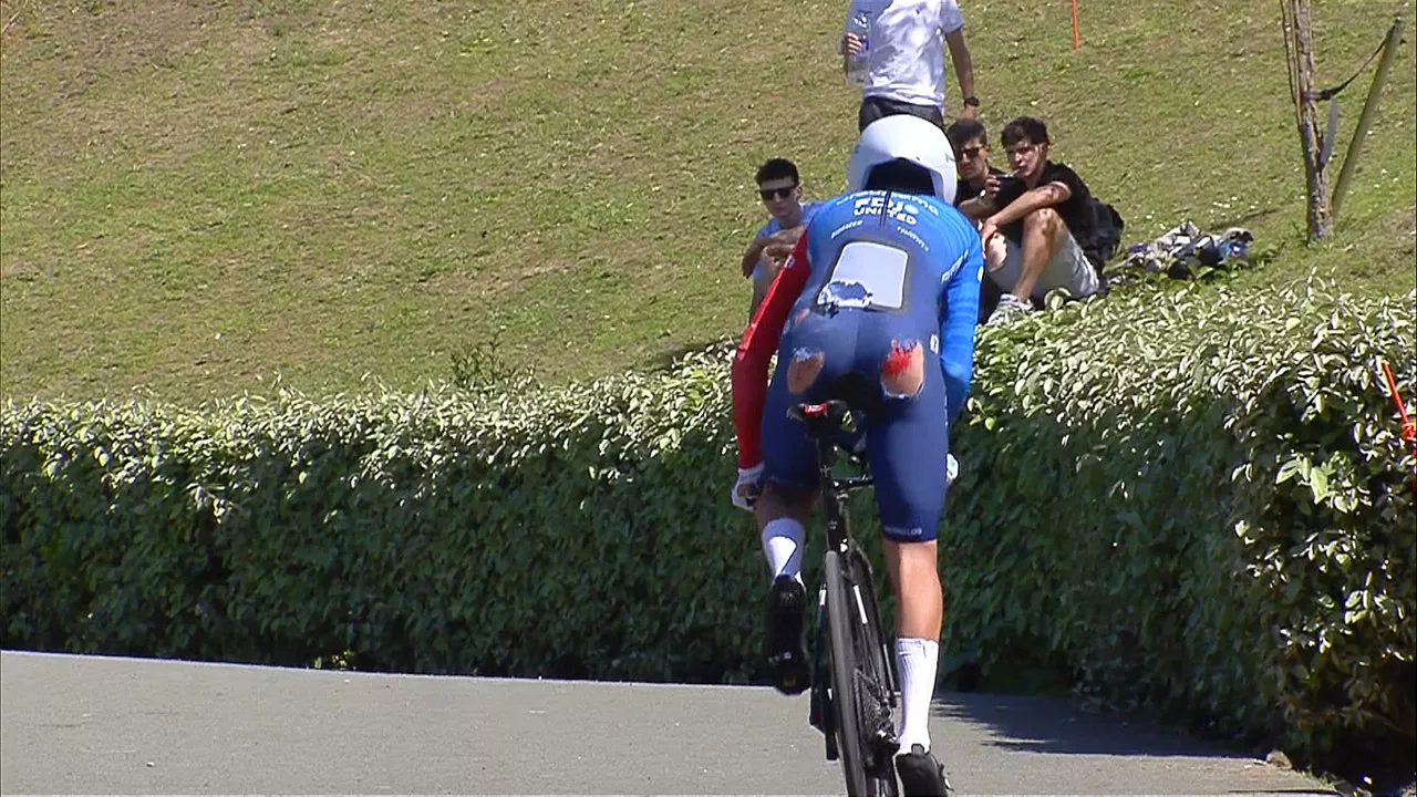 Maxime-Decomble-Itzulia-crono-Bilbao-caida-Groupama-FDJ United