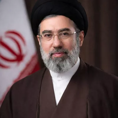 AME2098. BOGOTÁ (COLOMBIA), 08/03/2026.- Fotografía tomada a través de rastreo de redes de Mojtaba Jameneí, hijo del fallecido ayatolá, Ali Jameneí, quién fue elegido como líder supremo de Irán, informó este domingo en la noche la agencia IRNA. EFE/ Rastreo de Redes /SOLO USO EDITORIAL/ SOLO DISPONIBLE PARA ILUSTRAR LA NOTICIA QUE ACOMPAÑA (CRÉDITO OBLIGATORIO)
