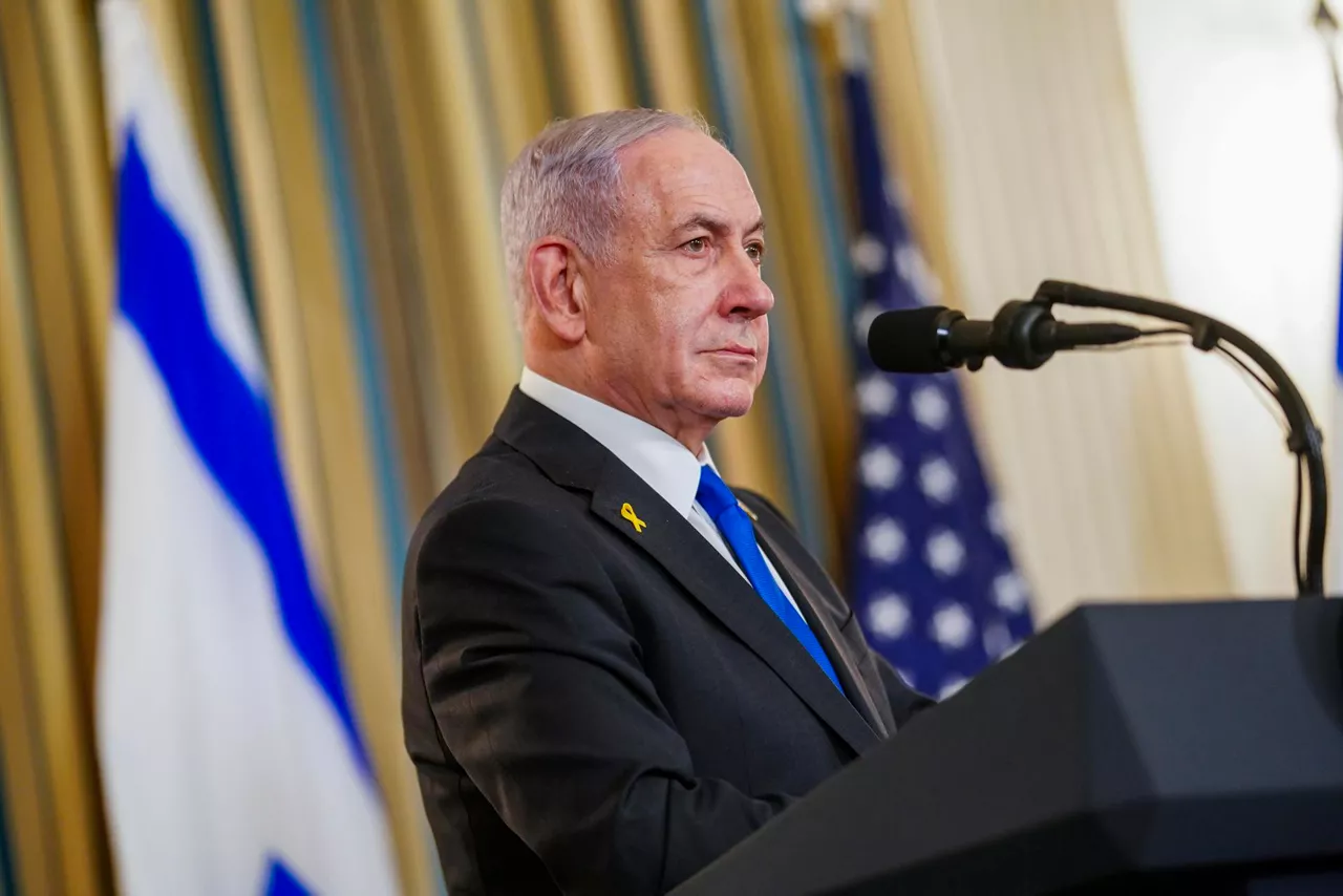 WASHINGTON (United States), 29/09/2025.- Israeli Prime Minister Benjamin Netanyahu participates in a joint press conference with US President Donald Trump in the State Dining Room of the White House in Washington, DC, USA, 29 September 2025. In their Oval Office meeting, Trump pressed Netanyahu to accept a peace deal to end Israel’s on-going war in Gaza, and for Hamas to free their remaining hostages. EFE/EPA/WILL OLIVER / POOL
