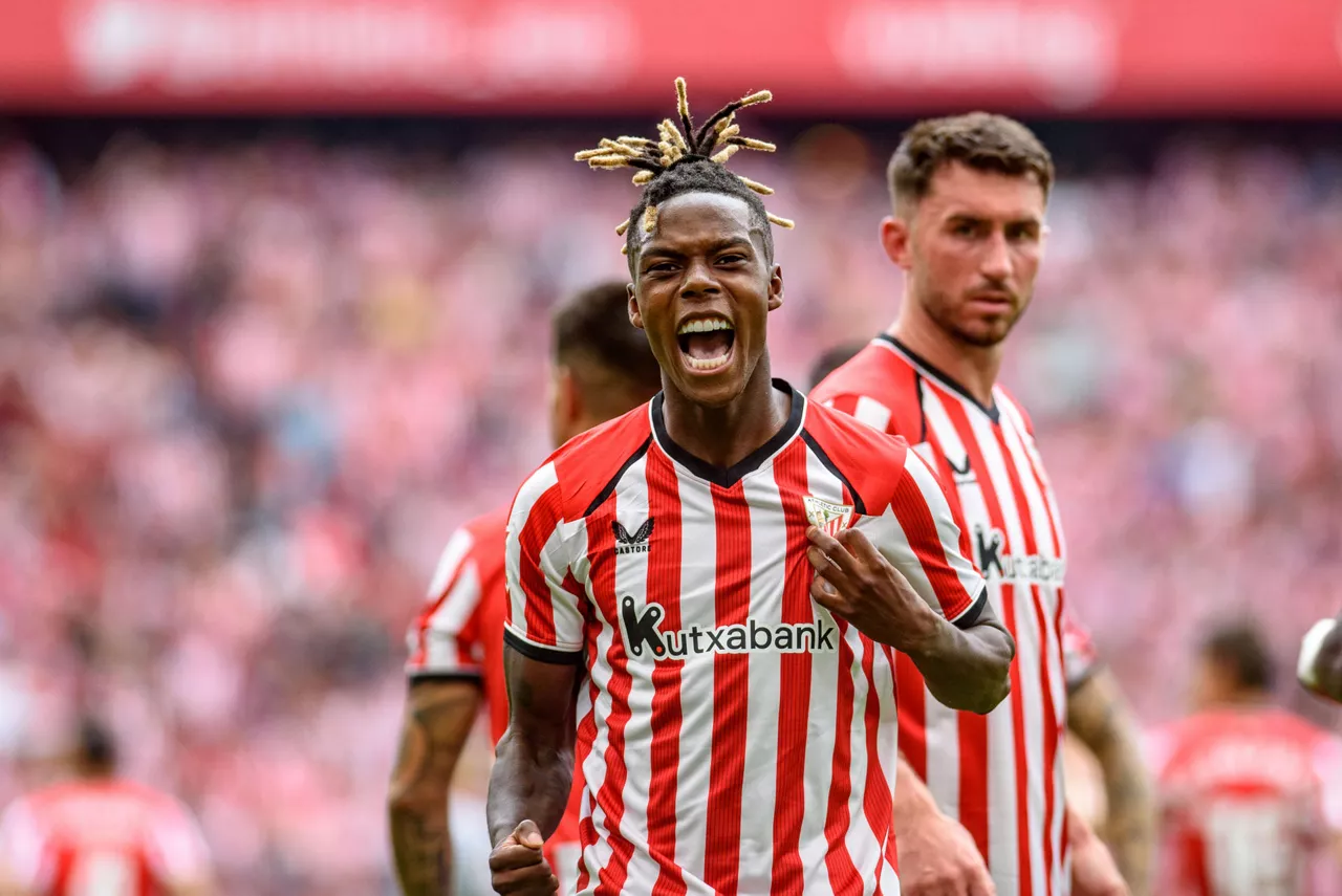 BILBAO, 05/09/2026.- El delantero del Athletic Club Nico Williams celebra marcar el primer gol del equipo bilbaíno, durante el partido de la jornada 4 de Liga entre el Athletic Club y el Atlético de Madrid, este sábado en el estadio de San Mamés en Bilbao.- EFE/ Javier Zorrilla
