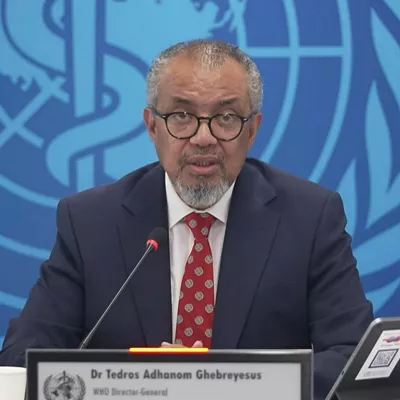 GINEBRA, 07/05/2026.- El director de la Organización Mundial de la Saludd (OMS), Tedros Adhanom, durante la rueda de prensa sobre el hantavirus celebrada en Ginebra este jueves. La OMS aseguró hoy que el riesgo para la población de las Islas Canarias cuando llegue a este territorio el crucero en el que se ha declarado un brote de hantavirus "es bajo" y consideró que atender a los pasajeros que se encuentran en el crucero es "un deber moral". EFE/Captura de vídeo de la OMS - SOLO USO EDITORIAL/SOLO DISPONIBLE PARA ILUSTRAR LA NOTICIA QUE ACOMPAÑA (CRÉDITO OBLIGATORIO) -
