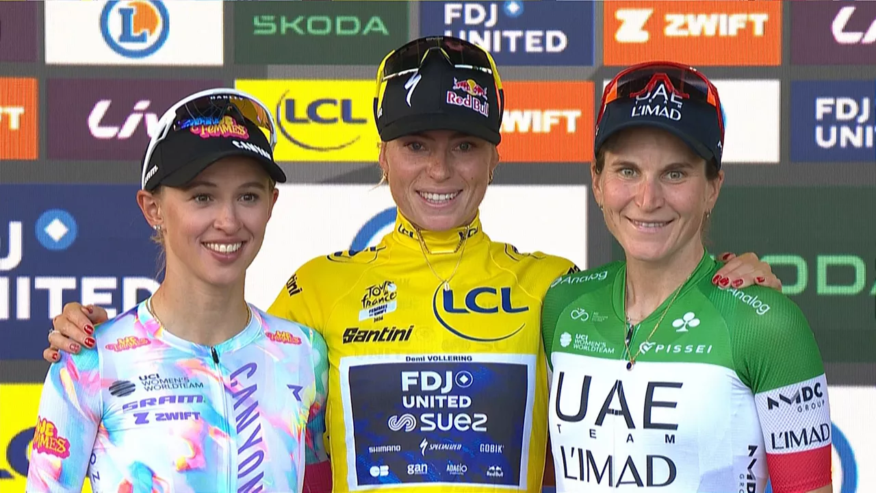 Podio Tour Femenino 2026