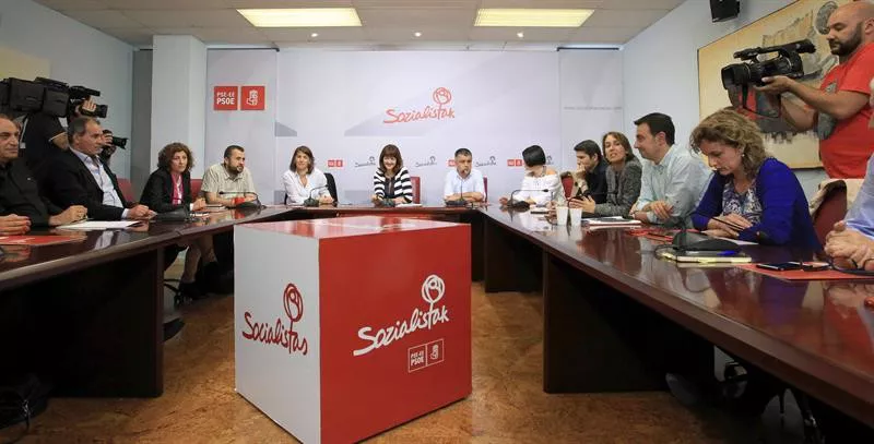 PSE-EEren zuzendaritzaren bilera, artxiboko irudi batean. Argazkia: Efe