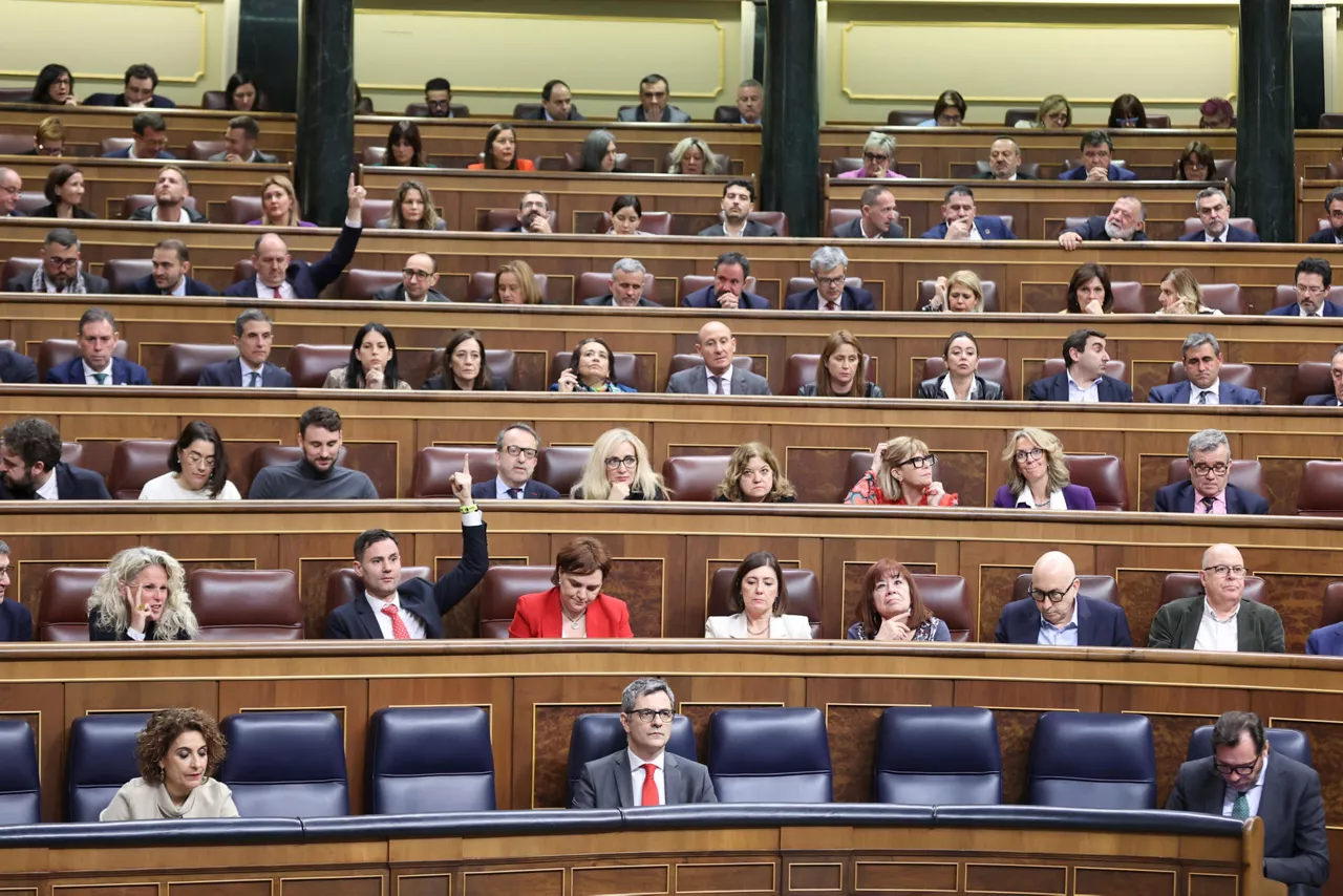 MADRID , 17/02/2026.- Pleno del Congreso de los Diputados celebrado este martes en Madrid. EFE/ Víctor Lerena
