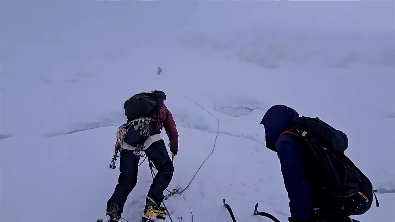 Hermanos-Pou-Cordillera-Blanca-Los-Andes