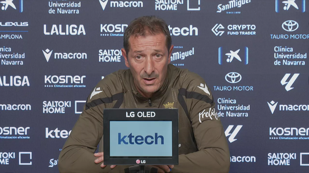 Luis Miguel Ramis, entrenador de Osasuna