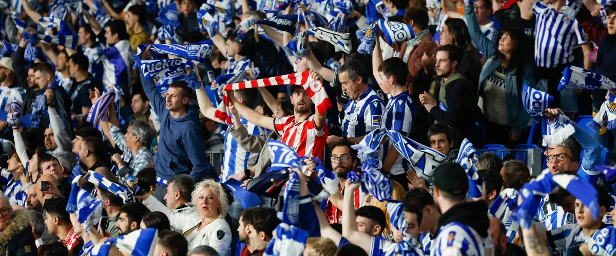 Aficionado del Athletic entre seguidores de la Real.