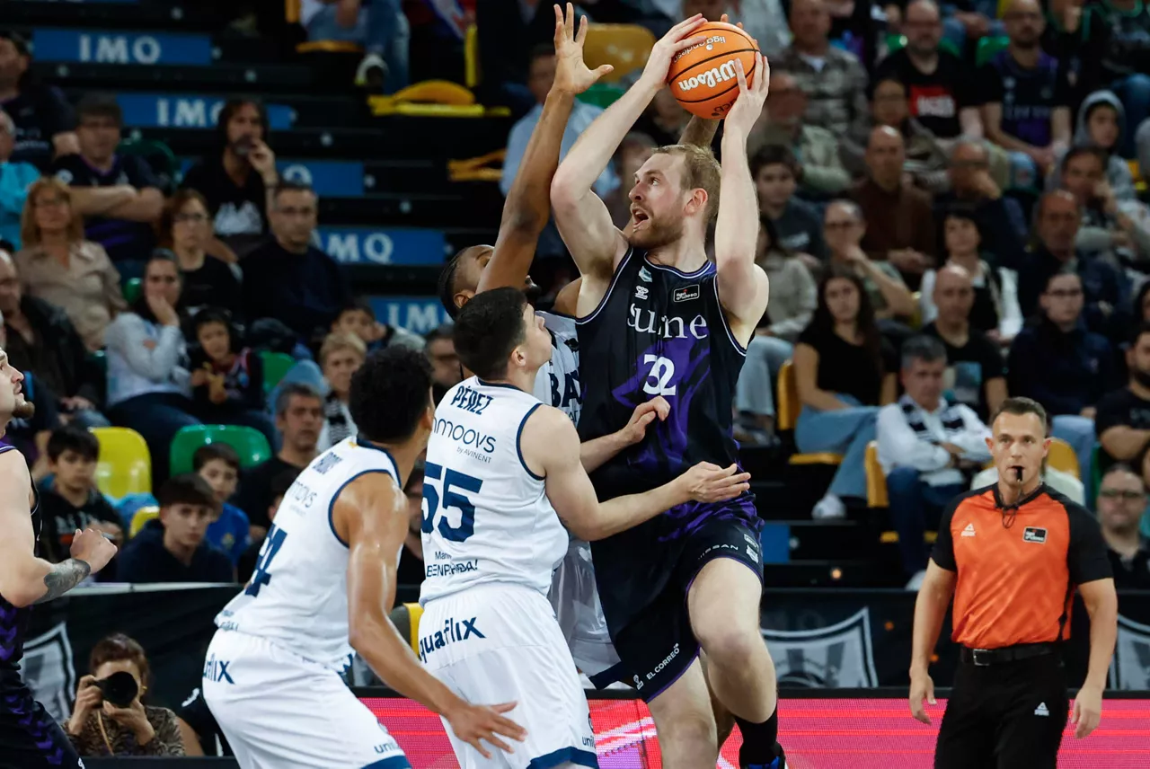 Hlinason (Surne Bilbao)