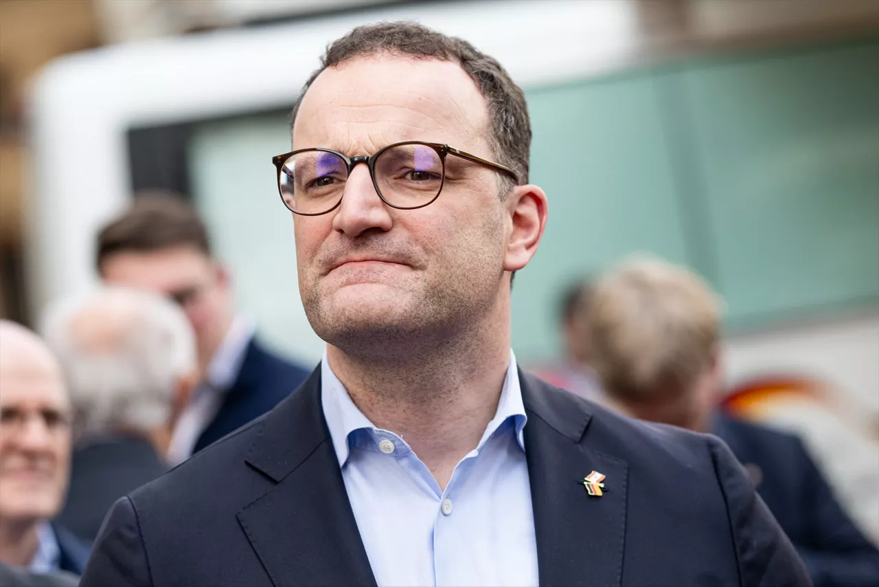(Foto de ARCHIVO)

05 February 2026, Lebanon, Beirut: Jens Spahn (R), Chairman of the Christian Democratic Union of Germany (CDU) and Christian Social Union in Bavaria (CSU) parliamentary group, visits the OM Community Center of the Order of Malta during a delegation trip to Lebanon. Photo: Fabian Sommer/dpa



05/2/2026 ONLY FOR USE IN SPAIN