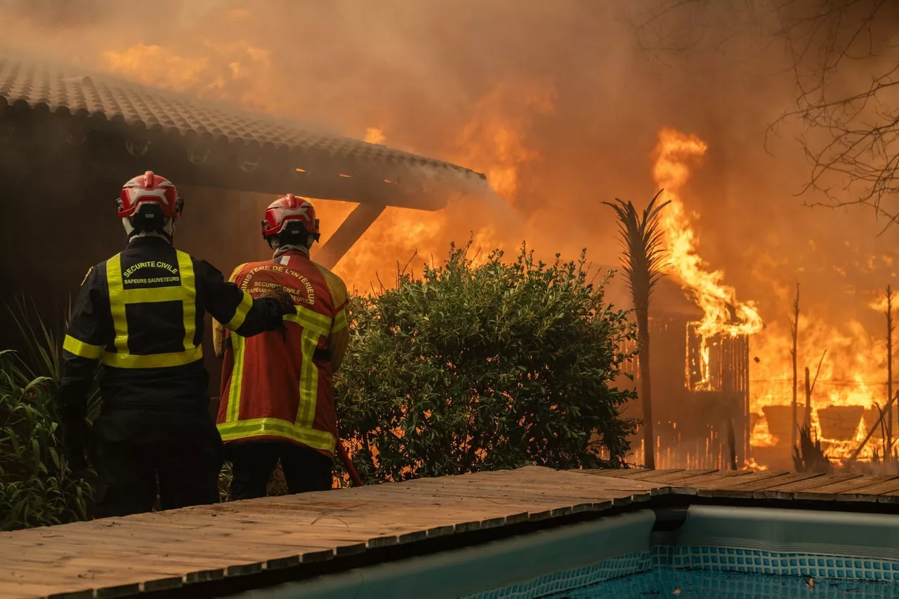 (Foto de ARCHIVO)

Bomberos intentan extinguir el incendio desatado en Gironda, en el sur de Francia



REMITIDA / HANDOUT por SERVICIO DE BOMBEROS Y RESCATE DE GIRONDA

Fotografía remitida a medios de comunicación exclusivamente para ilustrar la noticia a la que hace referencia la imagen, y citando la procedencia de la imagen en la firma

24/7/2026