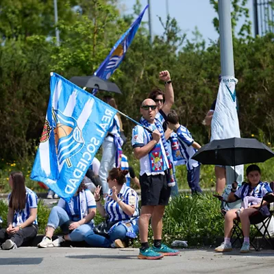 Supporters of Real Sociedad reacts waiting to Real Sociedad arriving in San Sebastian after winning the Copa del Rey against Atletico de Madrid at Zubieta on April 19, 2026, in San Sebastian, Spain.