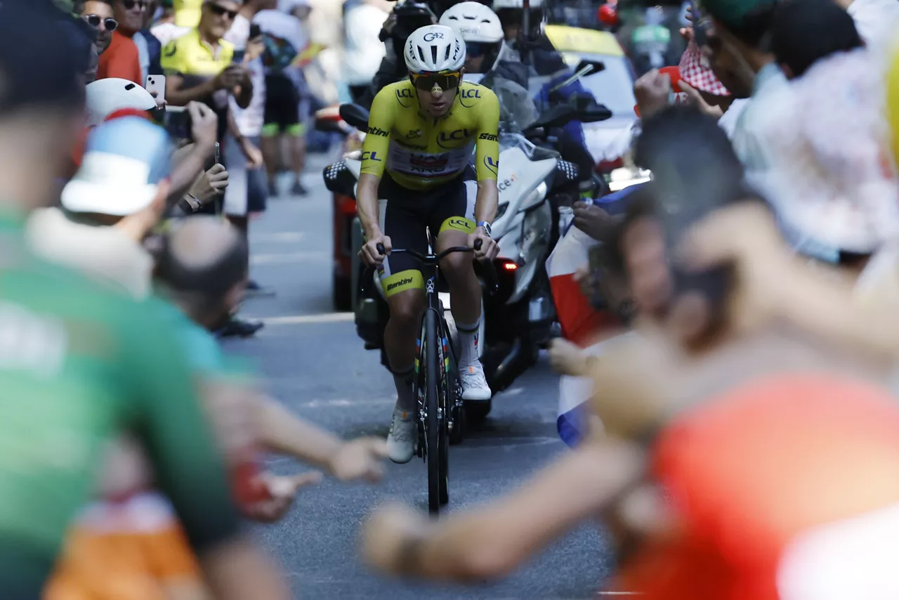 Alpe d'Huez igoera: Tadej Pogacar
