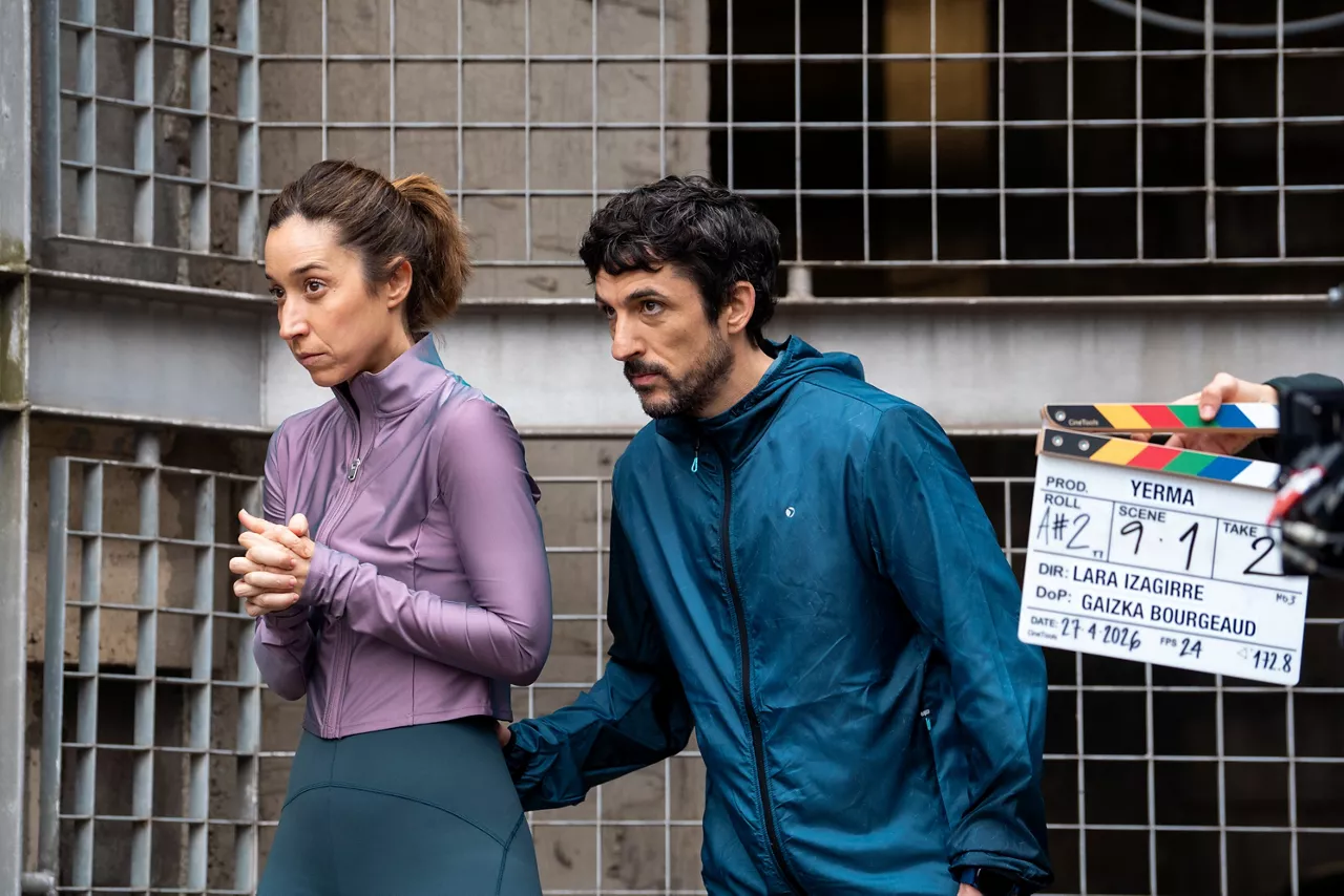 Ane Pikaza eta Aitor Borobia aktoreak, "Yerma" filmatzen. 