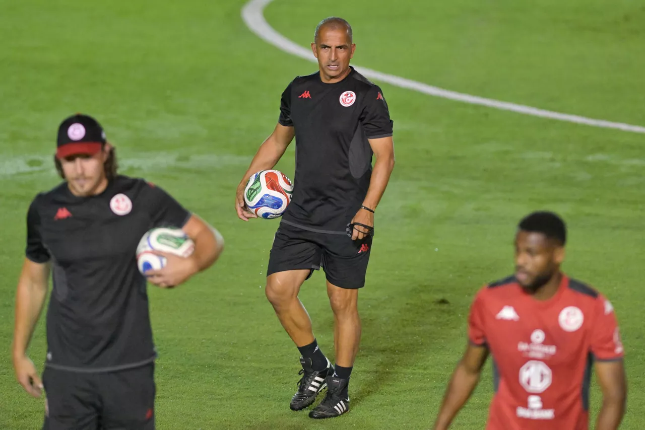 Sabri-Lamouchi-Tunez-entrenador