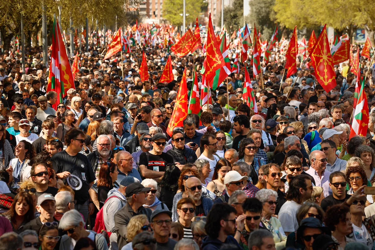 Jendetza bildu da gaur Iruñean. 