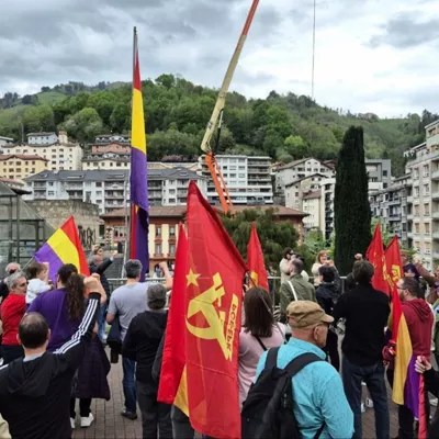 (Foto de ARCHIVO)

Acto de Ezker Anitza-IU y PCE-EPK conmemoran el 94º aniversario de la II República en la localidad guipuzcoana de Eibar (Gipuzkoa)



REMITIDA / HANDOUT por EZKER ANITZA-IU

Fotografía remitida a medios de comunicación exclusivamente para ilustrar la noticia a la que hace referencia la imagen, y citando la procedencia de la imagen en la firma

12/4/2025