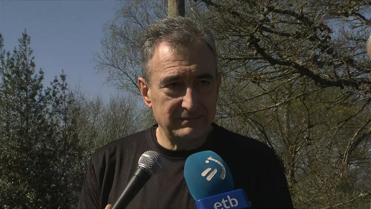 Aitor Esteban llama a participar en el Aberri Eguna este domingo en Bilbao y a “vivir la patria vasca día a día"