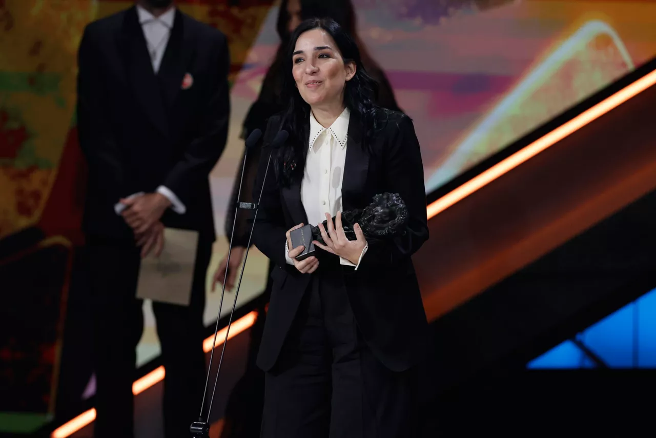 Alauda Ruiz de Azua "Los domingose"en zuzendaria. 