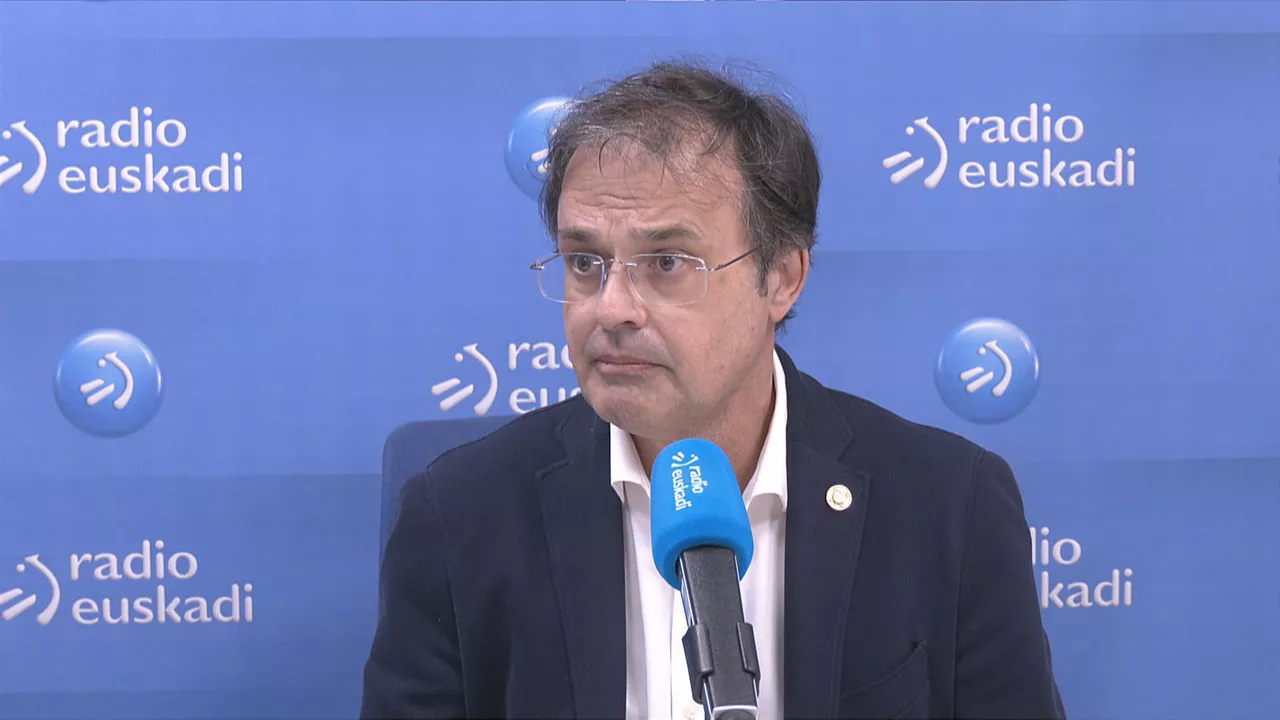 Alberto Martínez: "El Ministerio de Sanidad no escucha, y para sacar adelante un Estatuto Marco hace falta diálogo y consenso"