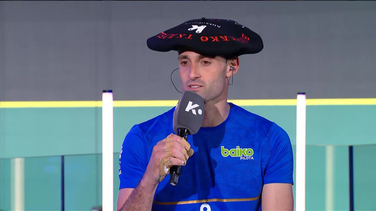 Jon Ander Albisu Binakako Txapeldun