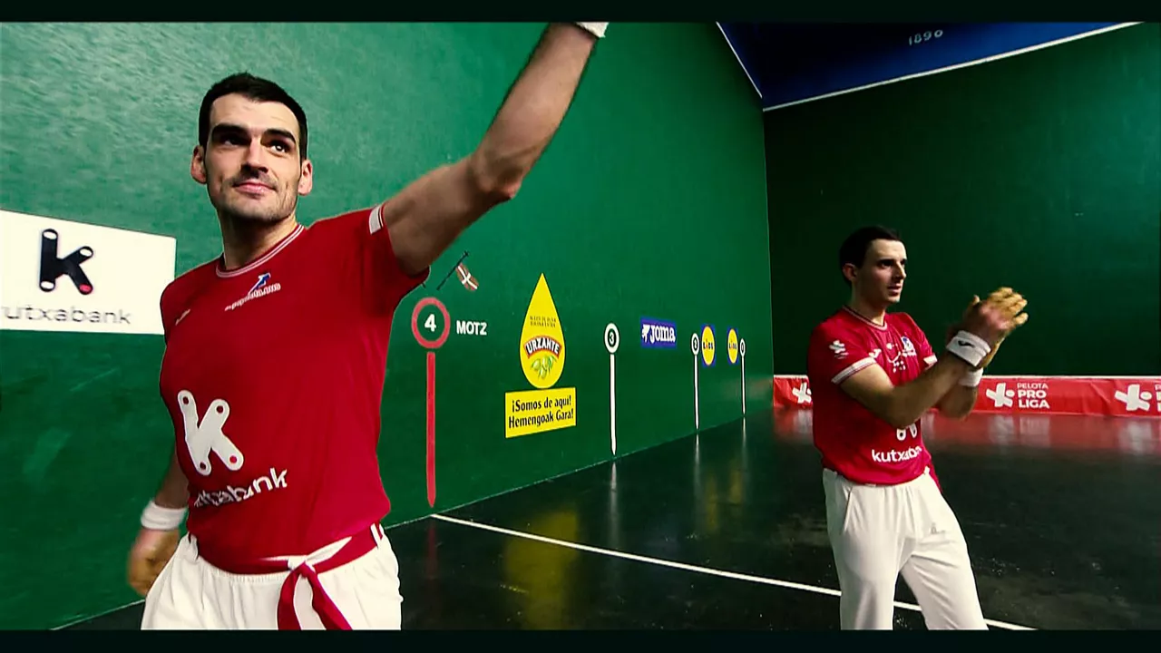 Ezkurdia eta Altuna, finalera