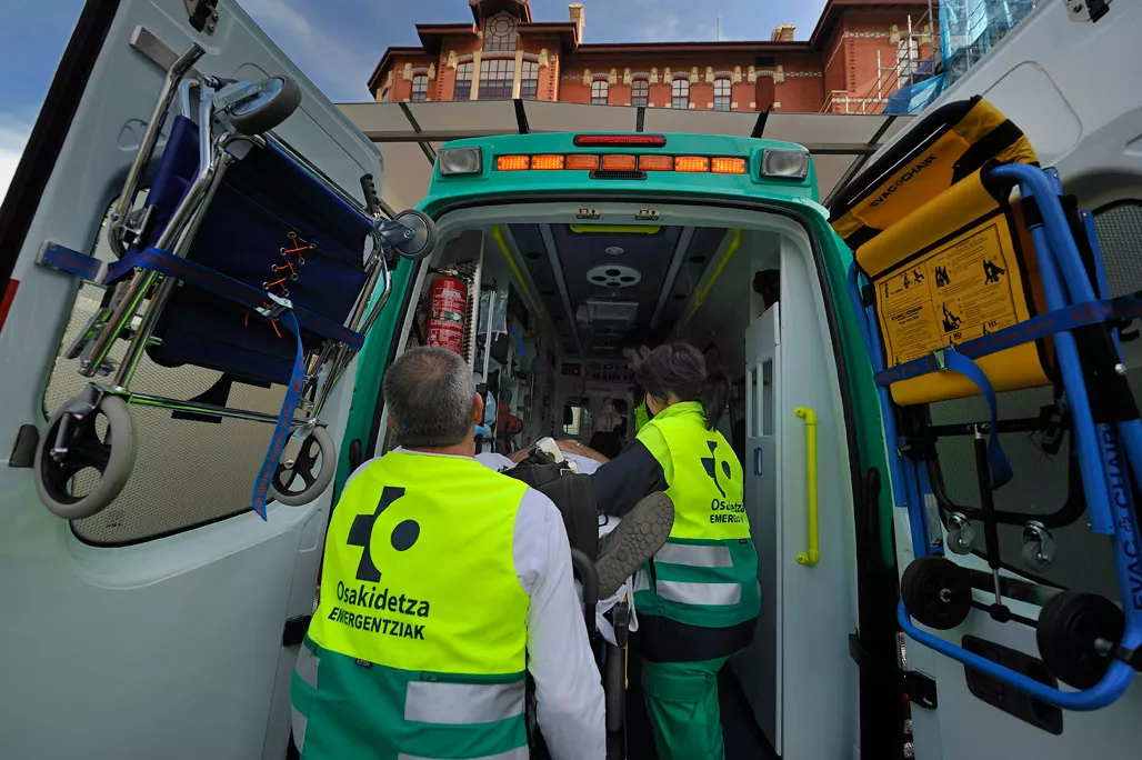 Hospital de Basurto, atención de emergencias

Libro "XXV Aniversario de Osakidetza"