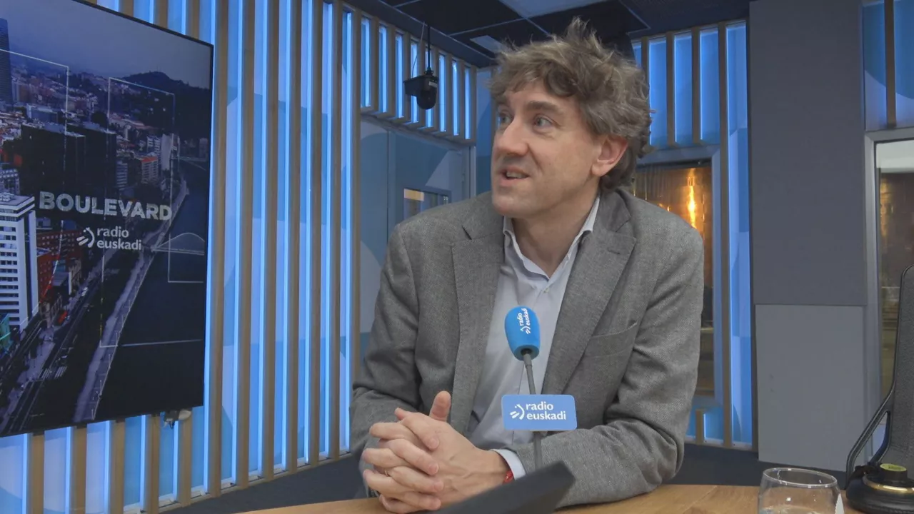 Eneko Andueza secretario general del PSE, entrevistado en Boulevard de Radio Euskadi