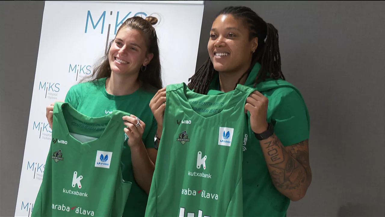 Montse Brotons eta Kristina Higgy, Kutxabank Araskiko jokalariak