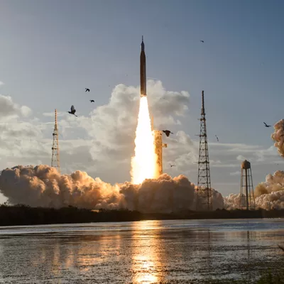 (Foto de ARCHIVO)

01 April 2026, US, Merritt Island: The NASA Artemis II Space Launch System rocket with the Orion spacecraft lifts off from Launch Pad 39-B at the Kennedy Space Center in Cape Canaveral. Photo: Jennifer Briggs/ZUMA Press Wire/dpa



Jennifer Briggs/ZUMA Press Wire/ DPA

01/4/2026 ONLY FOR USE IN SPAIN