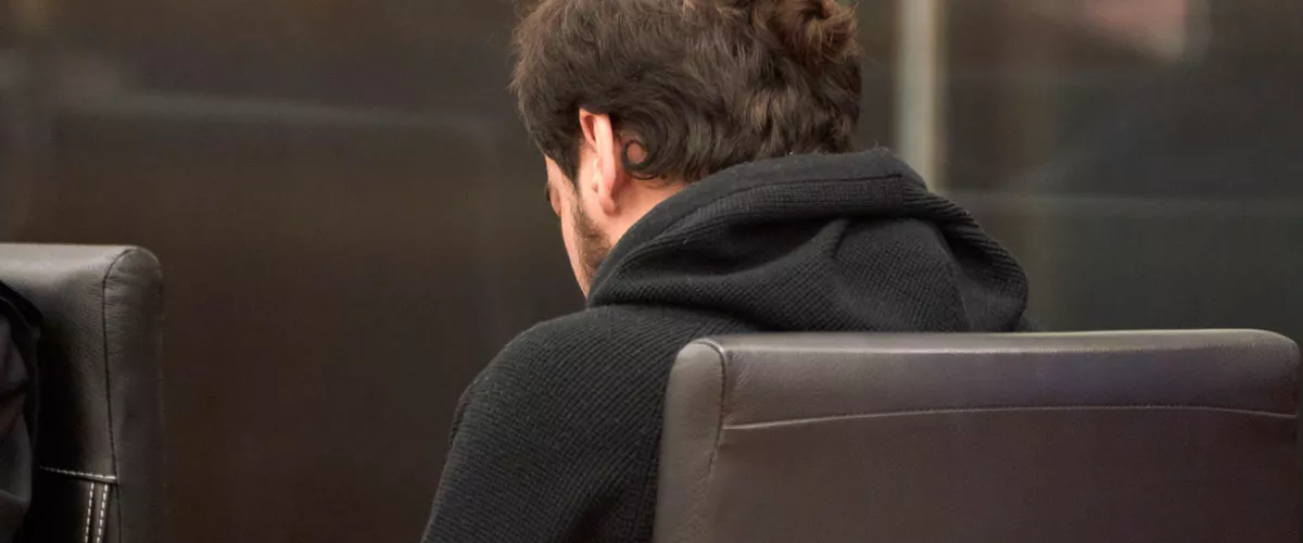 GRAFCAV2860. VITORIA, 04/05/2026.-Primera sesión del juicio con jurado popular al presunto asesino (en la imagen) de Maialen Mazón, la mujer de 32 años que estaba embarazada de gemelos en el momento de su asesinato en mayo de 2023. EFE / L. Rico
