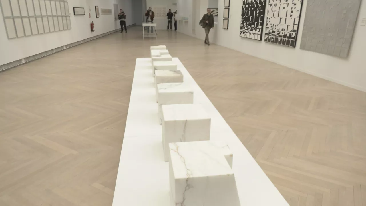 Elena Asins. Egitura, Espazioa, Denbora