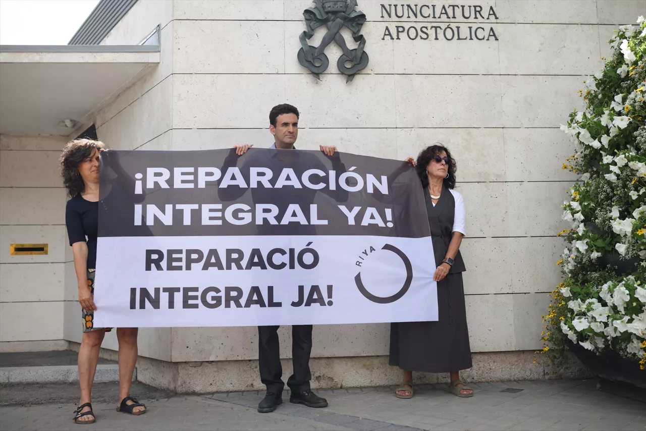 víctimas abusos iglesia asociación reparación integral ya