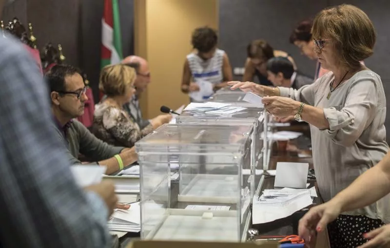Atzerriko botoa I25 25S elecciones hauteskundeak. EFE