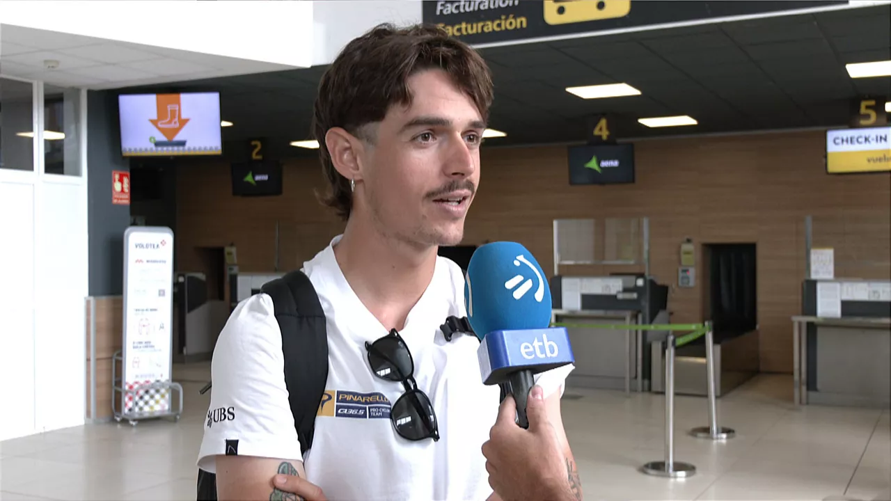 Azparren Donostiako aireportuan