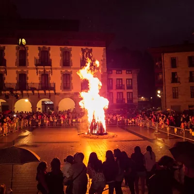san joan sua hoguera san juan azpeitia