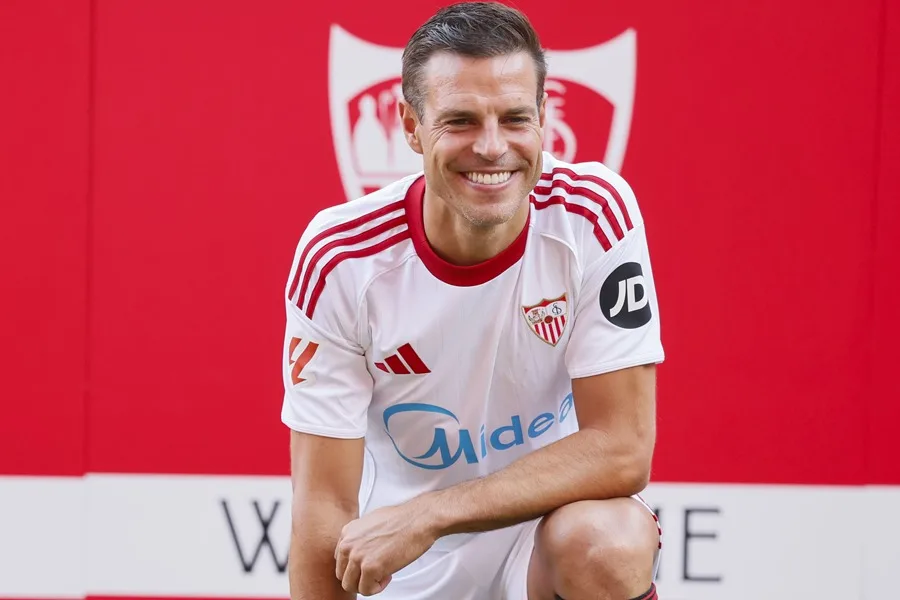 Cesar Azpilicueta se retira