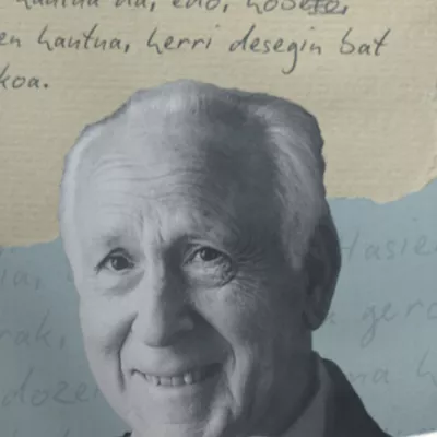 Joxe Azurmendiri aitortza ekitaldia egin diote Durangoko Azokaren azken egunean