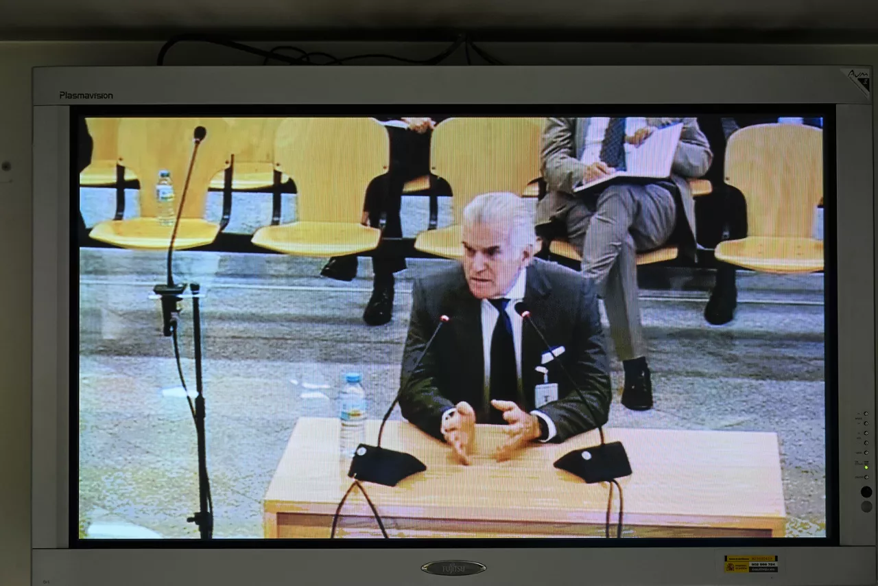 SAN FERNANDO DE HENARES (MADRID), 20/04/2026.- Luis Bárcenas declara ante la Audiencia Nacional este lunes en el juicio del caso Kitchen como perjudicado por esta supuesta trama parpolicial para sustraer al extesorero documentación sensible para el PP y para sus dirigentes en plena investigación del caso Gürtel y de la caja B del partido. EFE/ Fernando Villar
