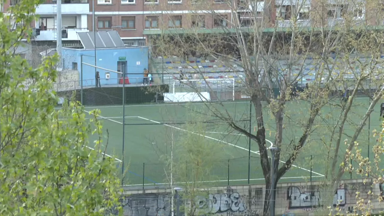 Una árbitra menor de edad denuncia insultos y amenazas en un partido en Basauri